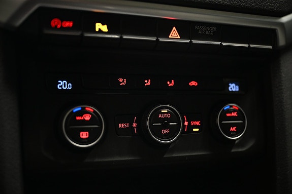 Volkswagen Amarok 27 of 30