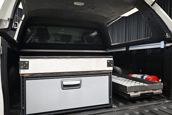 Volkswagen Amarok 9 of 30