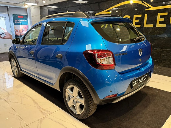 Dacia Sandero Stepway 3 of 5
