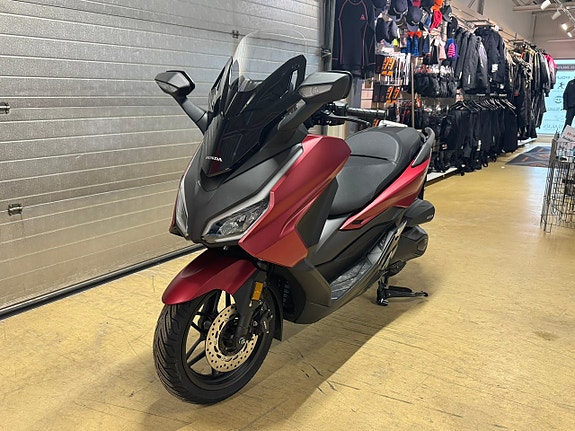 Honda NSS350 Forza -26 2 of 4