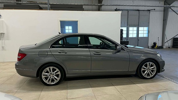 Mercedes-Benz C180 7 of 23
