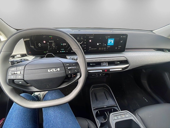 Kia EV4 7 of 13