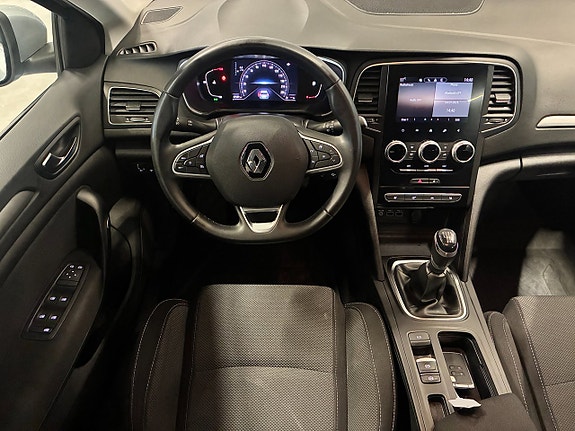 Renault Megane 21 of 25