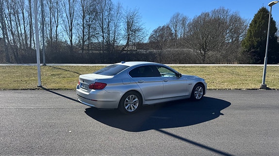 BMW 520d 2 of 5
