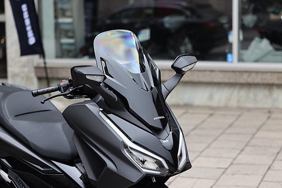 Honda FORZA 350 Scooter | Svart | NU I LAGER! 5 of 16