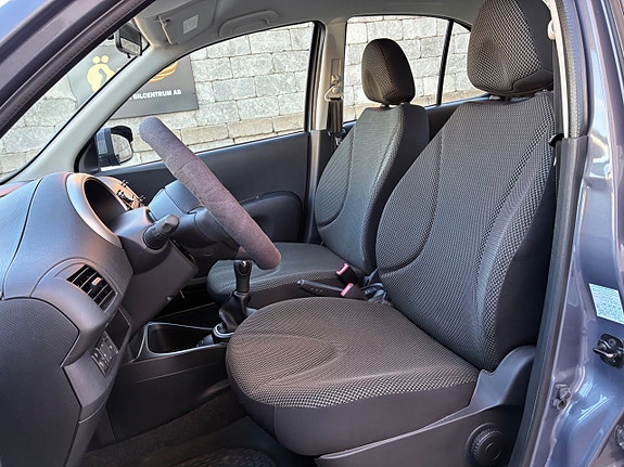 Nissan Micra 22 of 30