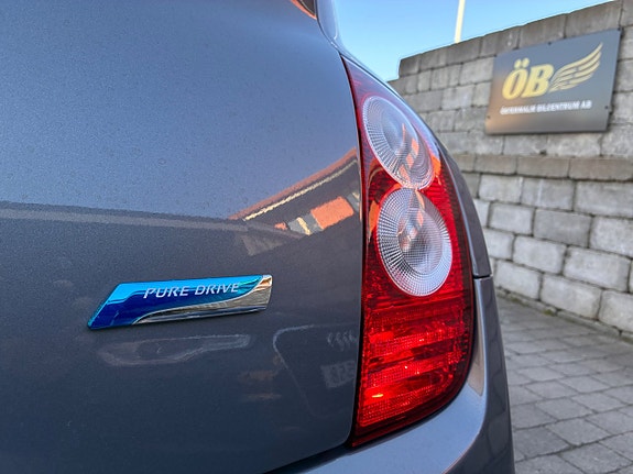 Nissan Micra 15 of 30