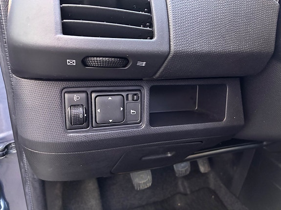 Nissan Micra 23 of 30