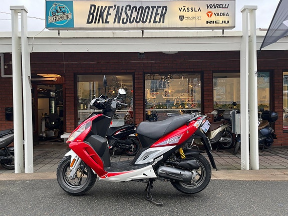 SYM sport Klass 1 moped, kör på AM-kort, 379 mil 2 of 9