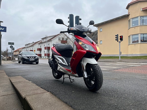 SYM sport Klass 1 moped, kör på AM-kort, 379 mil