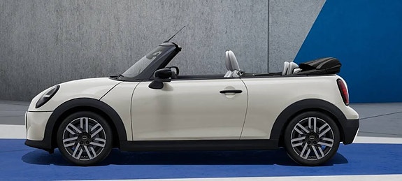 MINI Cabrio 2 of 5