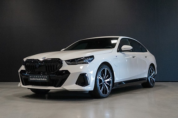 BMW 550e 3 of 5