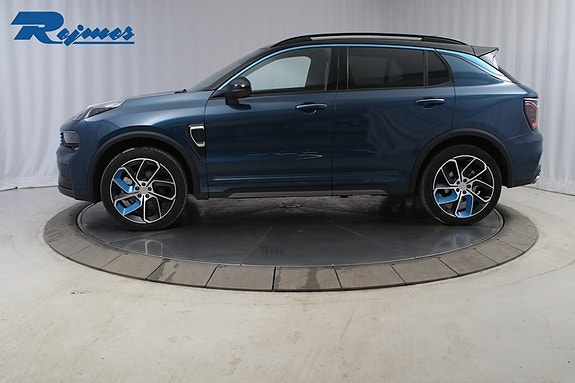 Lynk & Co 01 3 of 5