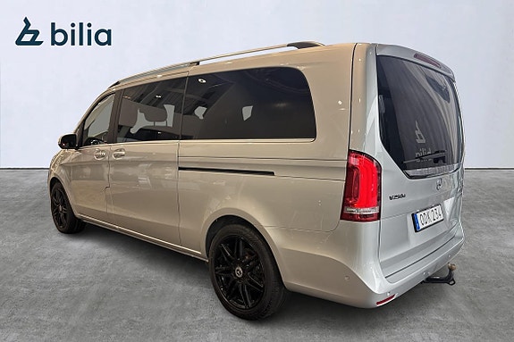 Mercedes-Benz V250 4 of 27