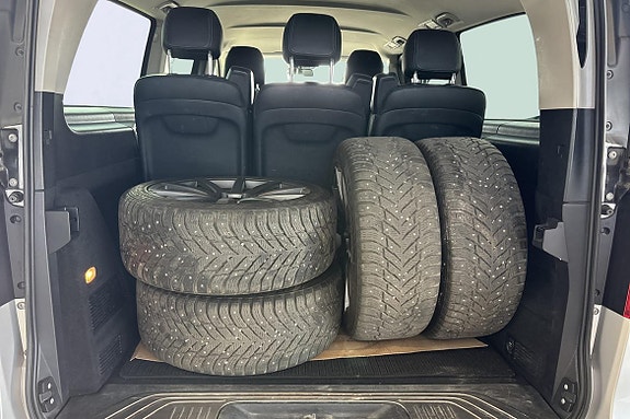 Mercedes-Benz V250 27 of 27