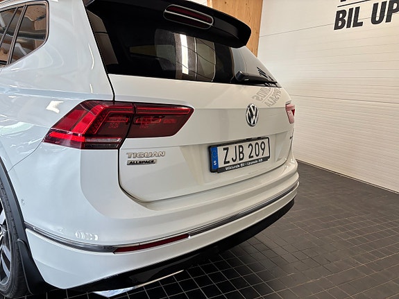 Volkswagen Tiguan Allspace 4 of 26