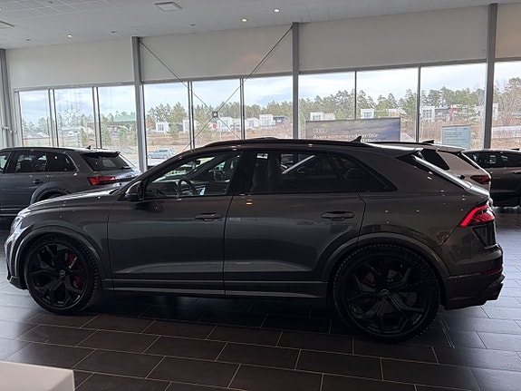Audi RS Q8 5 of 5