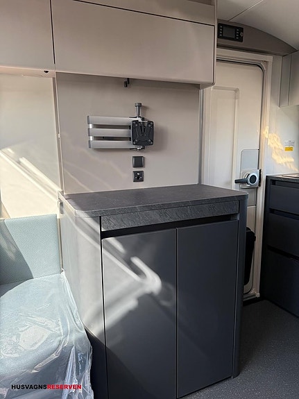 Adria ACTION 391 LH Sport 10 of 18