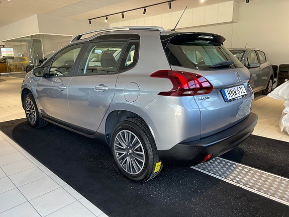 Peugeot 2008 4 of 5
