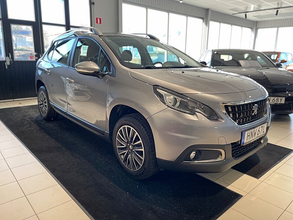 Peugeot 2008 3 of 5