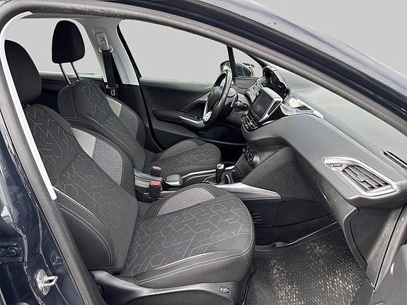 Peugeot 2008 6 of 14