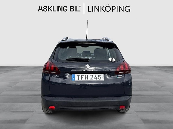 Peugeot 2008 4 of 5