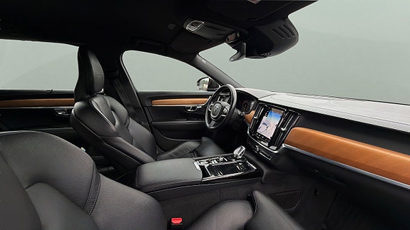 Volvo V90 11 of 30