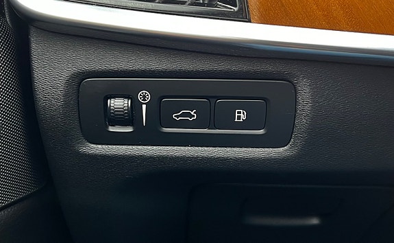 Volvo V90 30 of 30