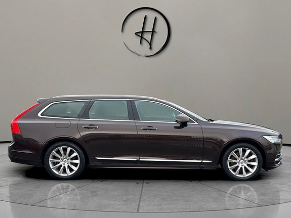 Volvo V90 7 of 30