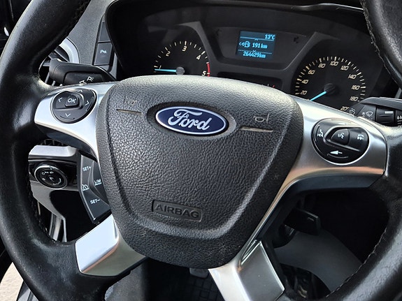 Ford Transit Custom 18 of 26