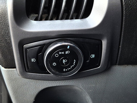 Ford Transit Custom 14 of 26