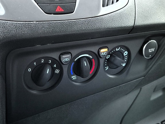 Ford Transit Custom 21 of 26