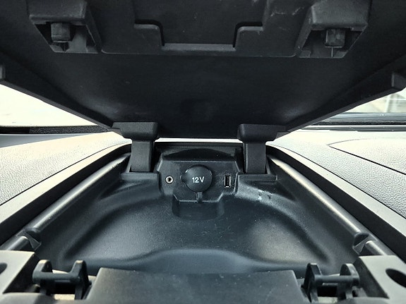 Ford Transit Custom 16 of 26