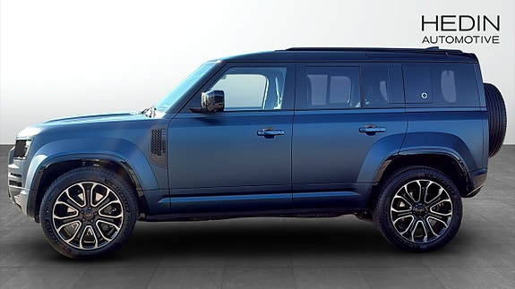 Land Rover Defender 110 6 of 13
