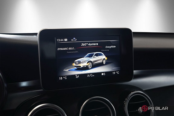 Mercedes-Benz GLC350 e 23 of 27