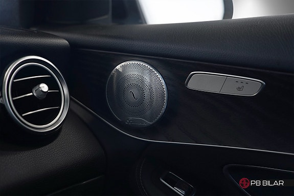Mercedes-Benz GLC350 e 25 of 27