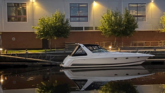 Formula 41 PC - 2 X Volvo Penta TAMD 74 3 of 5