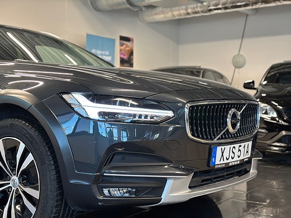 Volvo V90 Cross Country 5 of 5