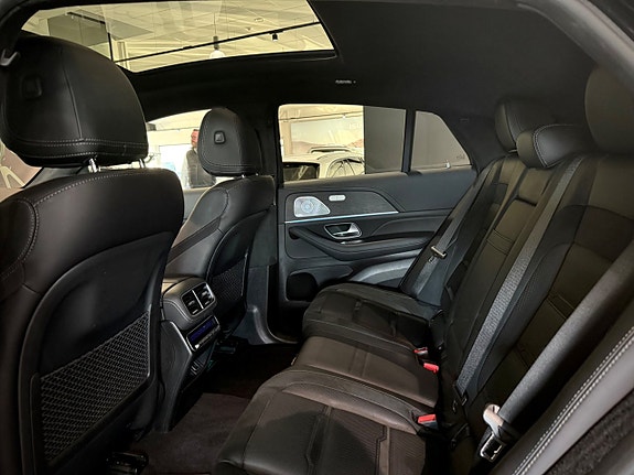 Mercedes-Benz GLE53 8 of 30