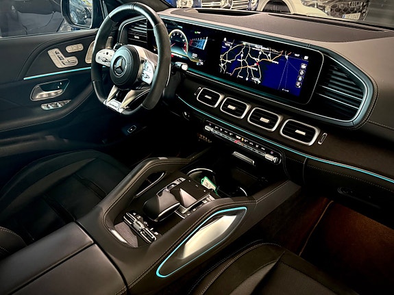 Mercedes-Benz GLE53 9 of 30