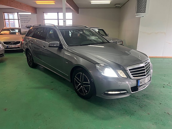 Mercedes-Benz E220