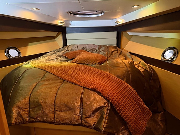 Beneteau Monte Carlo 37 14 of 21