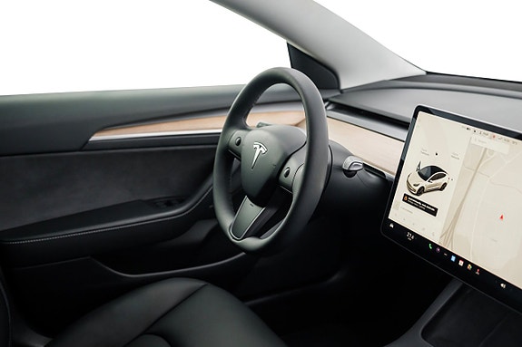 Tesla Model 3 20 of 22