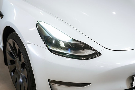Tesla Model 3 10 of 22