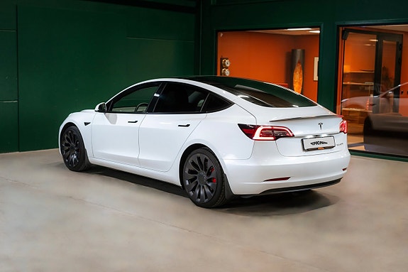 Tesla Model 3 3 of 22