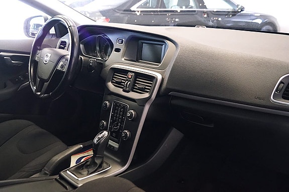 Volvo V40 10 of 12