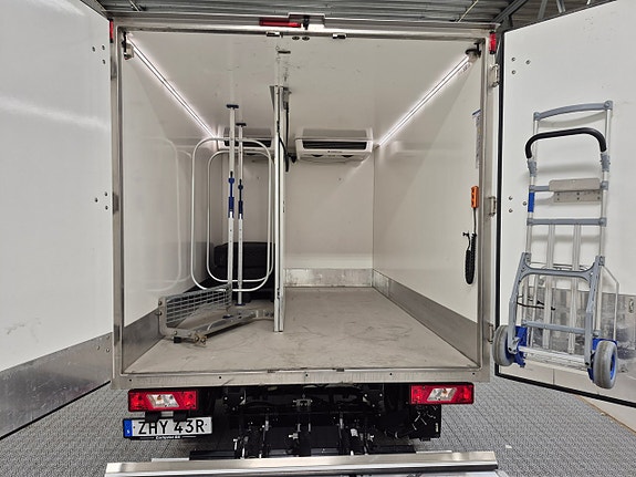 Ford Transit 9 of 14