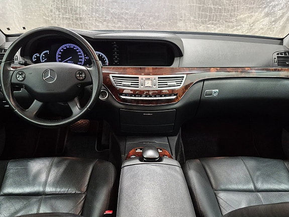 Mercedes-Benz S350 6 of 13