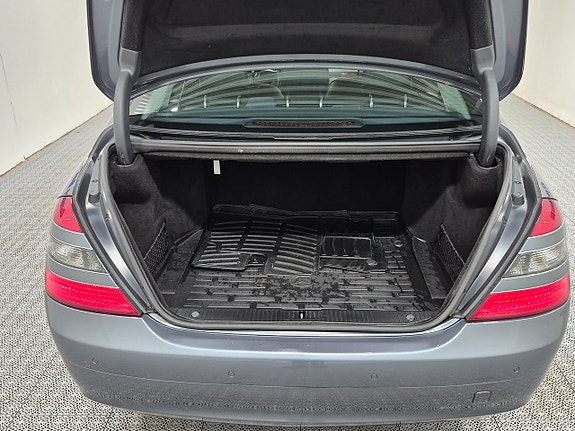 Mercedes-Benz S350 11 of 13