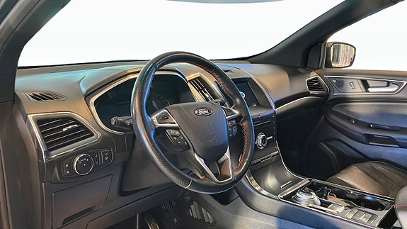 Ford Edge 12 of 12